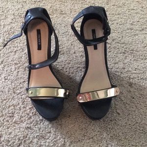 Black and gold wedges